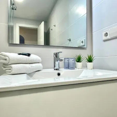 Las Farolas Poolfront In Mijas Costa 500m To The Beach - Updated June 2023 ! Apartamento *